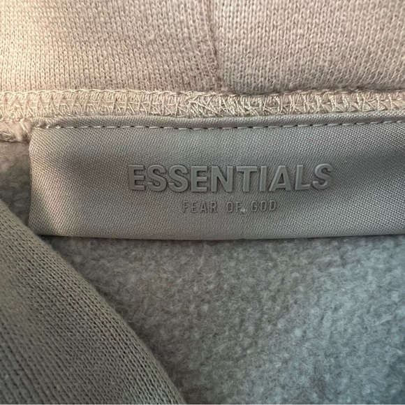 Essentials Fear of God men’s hoodie. Size Large. - Picture 3 of 8